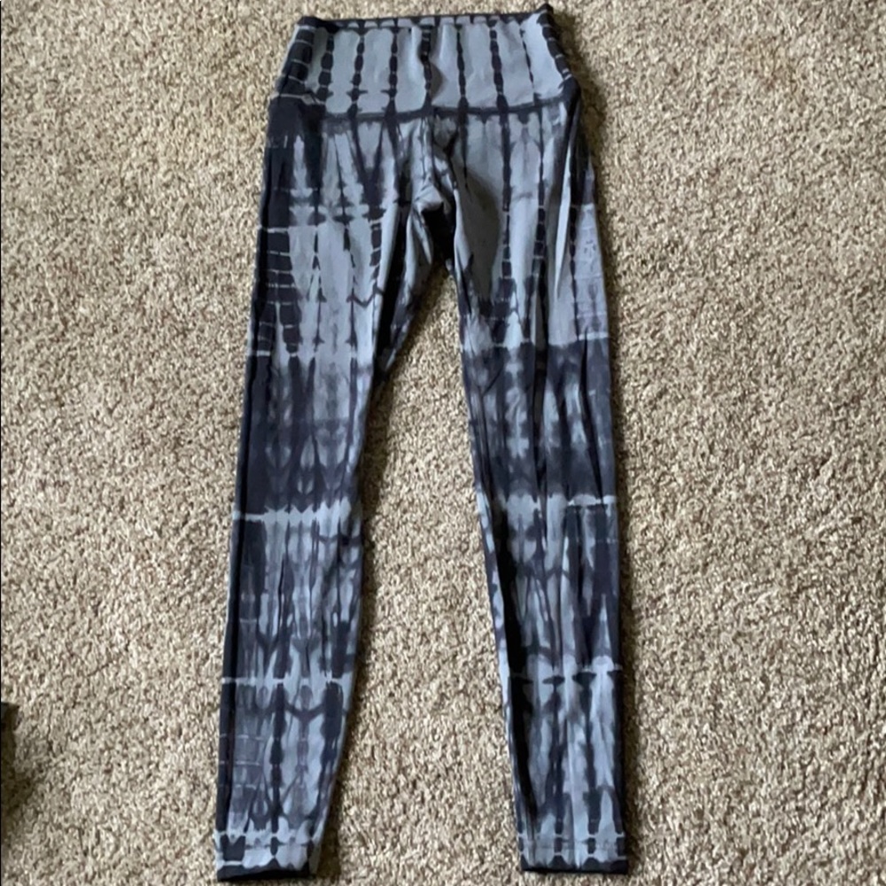 Shibori Lululemon Wunder Under